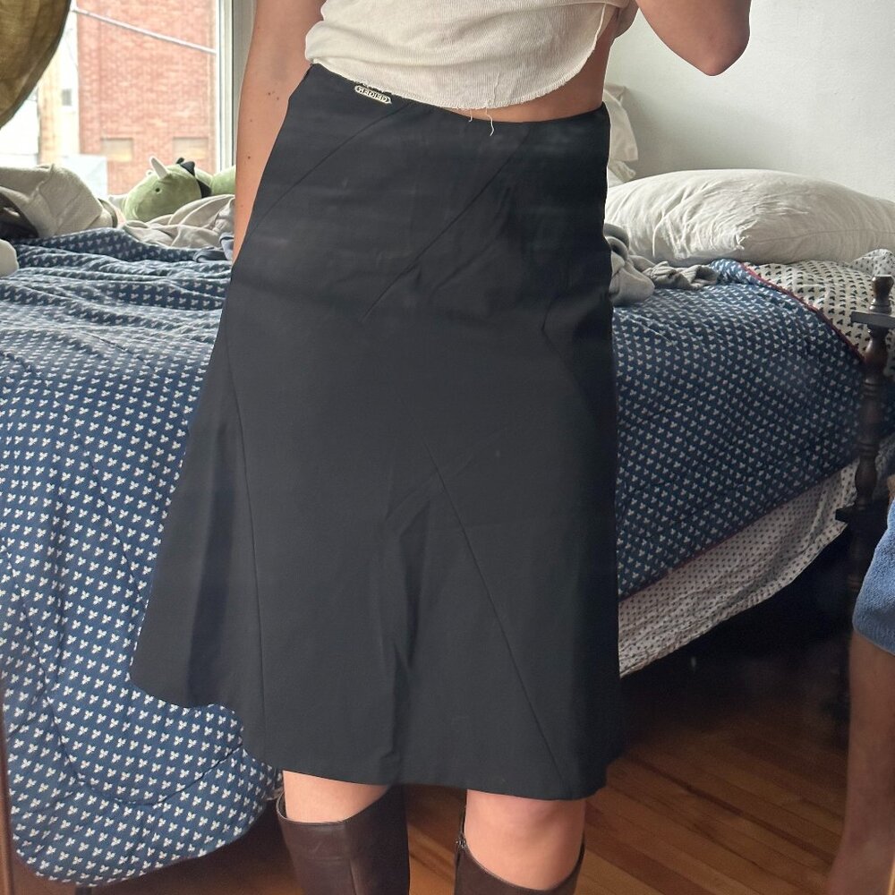 perfect. black midi skirt